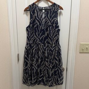 Badgley Mischka Navy and Cream Patterned Midi Dress